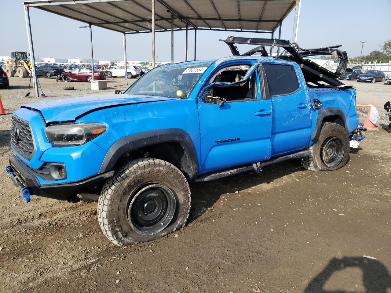 2020 TOYOTA Tacoma VIN 3TMCZ5AN6LM310164 photo 1