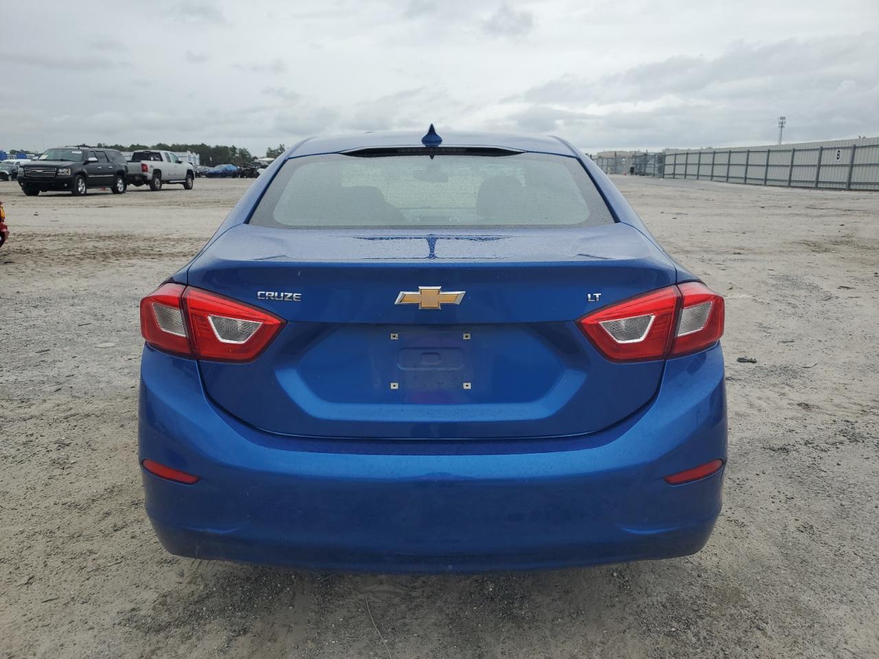 2019 CHEVROLET Cruze VIN 1G1BE5SMXK7138588 photo 6
