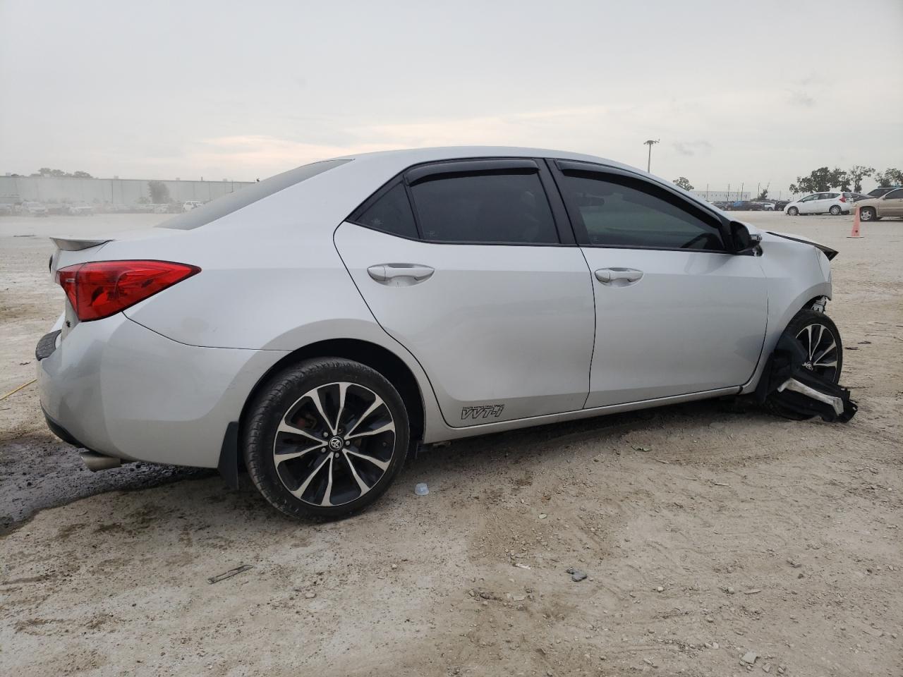 2019 TOYOTA Corolla VIN 2T1BURHE7KC211819 photo 3