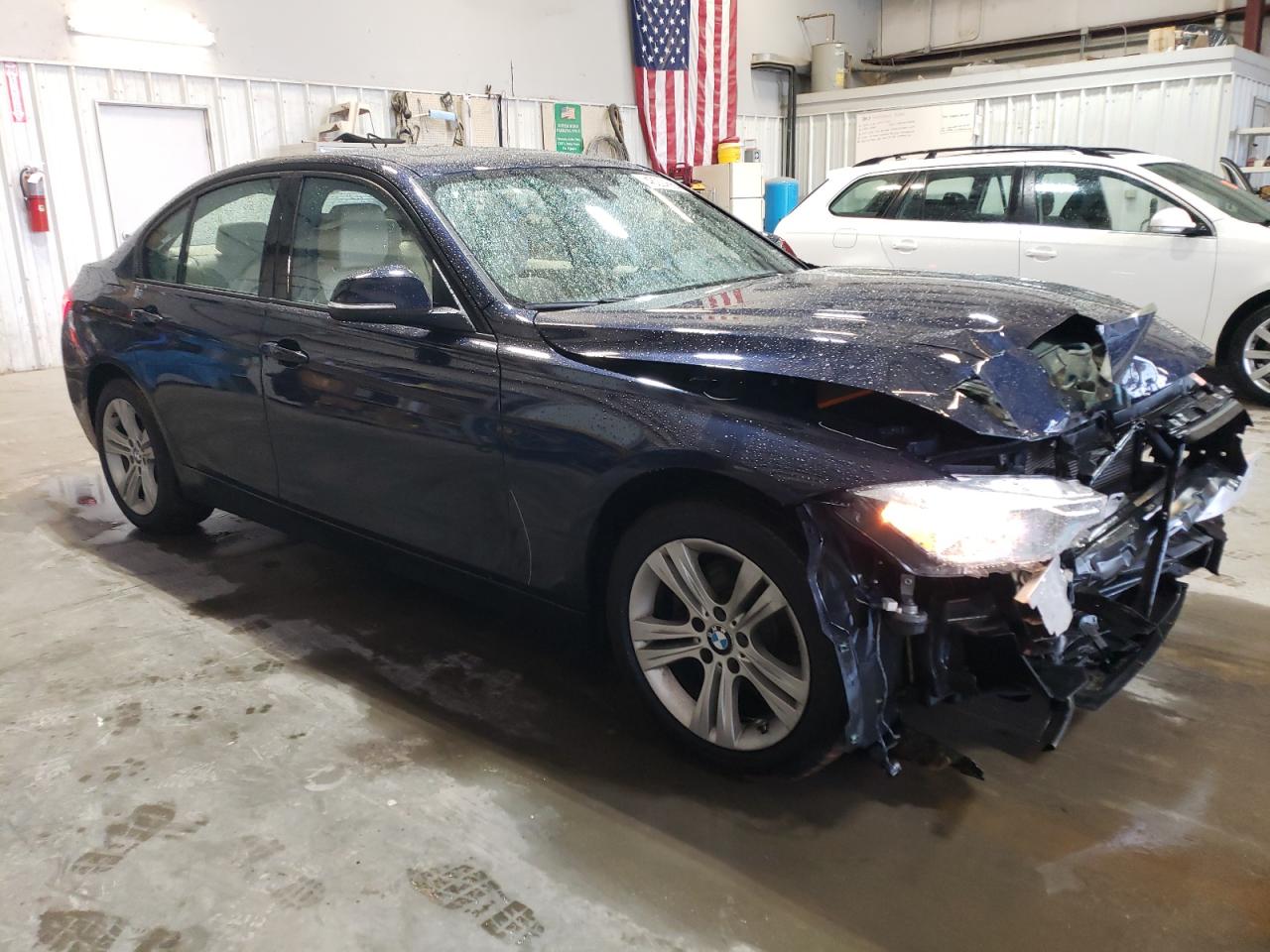 2016 BMW 3 series VIN WBA8E3C5XGP974628 photo 4