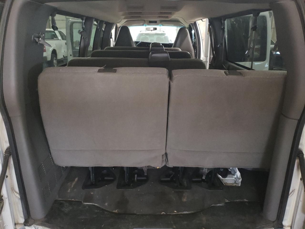 2016 CHEVROLET Express 2500 VIN 1GAZGPFG1G1296675 photo 10