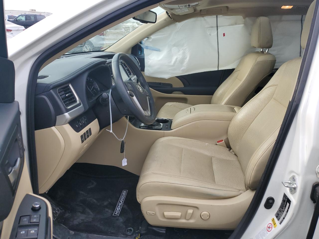 2016 TOYOTA Highlander VIN 5TDDKRFH1GS282668 photo 7