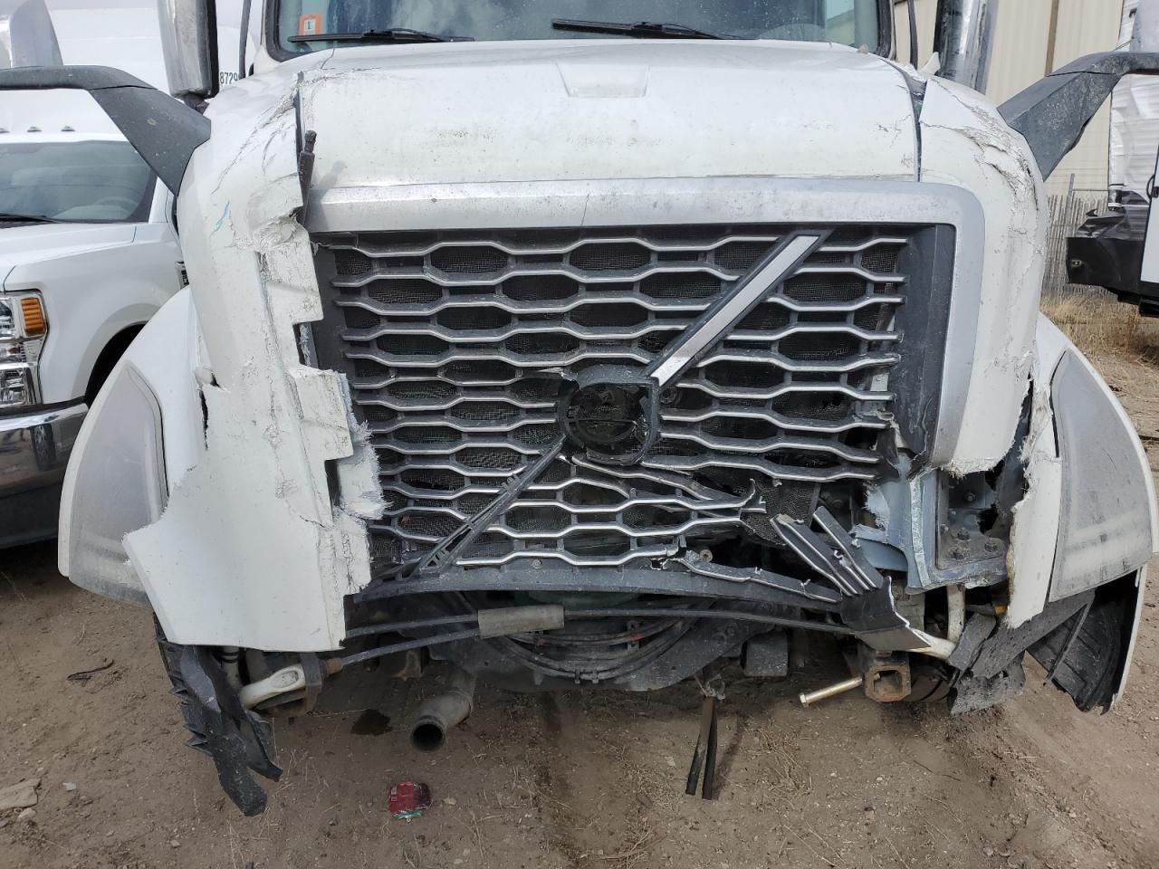2019 VOLVO Vn VIN 4V4NC9EH5KN906767 photo 9
