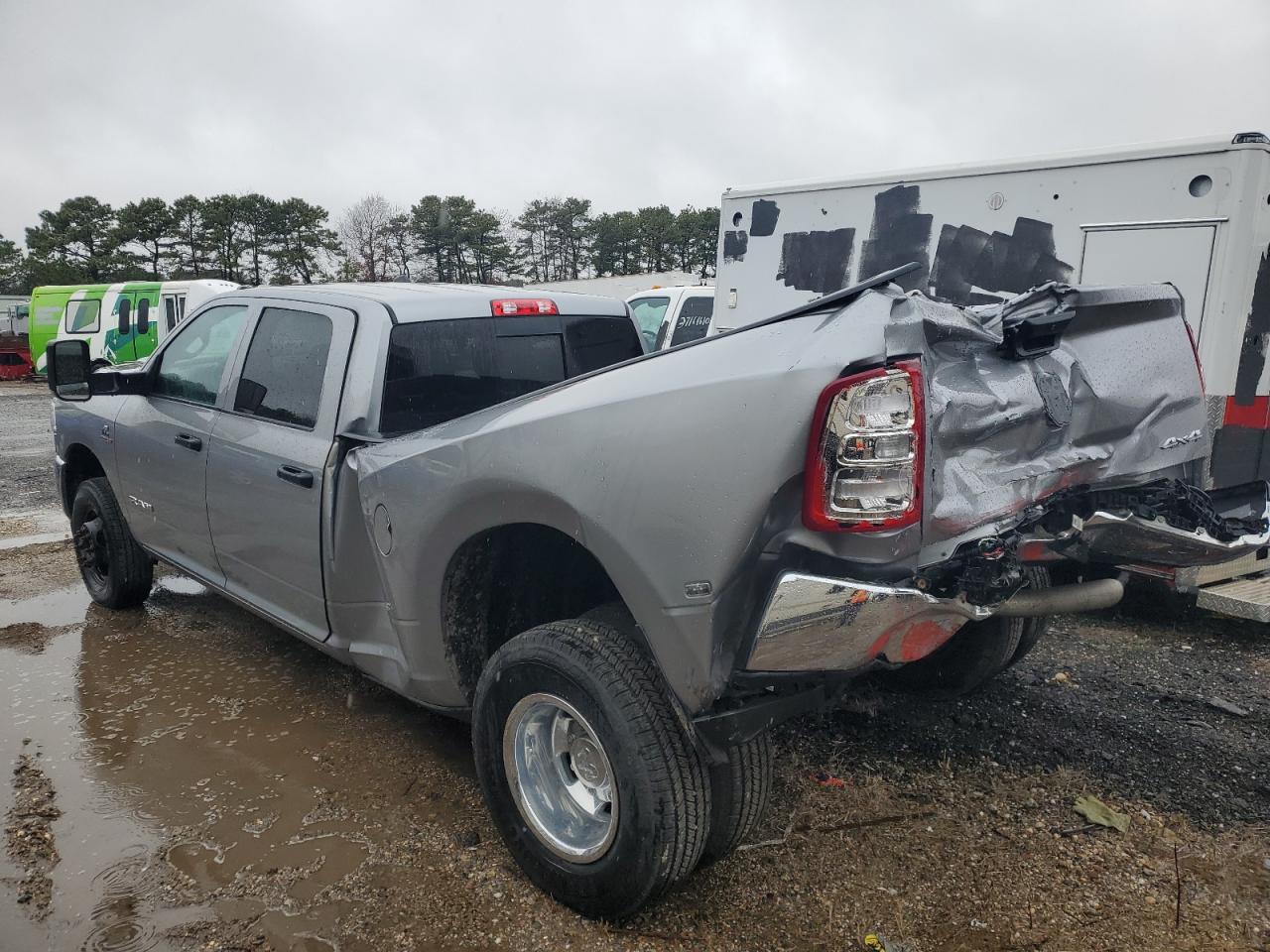 2020 RAM 3500 VIN 3C63RRGL7LG278876 photo 2