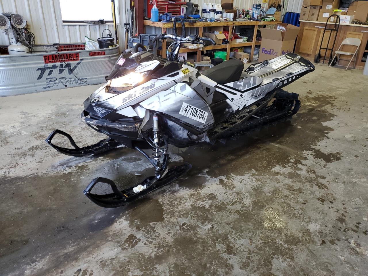 2018 SKI DOO SUMMIT 800 VIN 2BPSCFJL8JV000435 photo 2