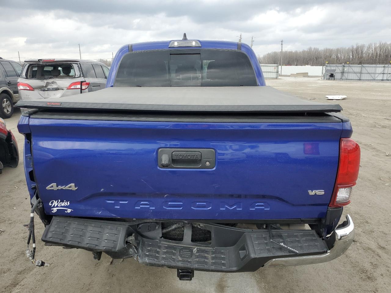 2022 TOYOTA Tacoma VIN 3TMCZ5AN3NM499648 photo 6