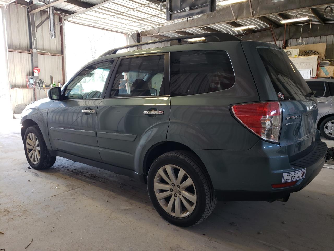 2013 SUBARU Forester VIN JF2SHAEC4DH416166 photo 2