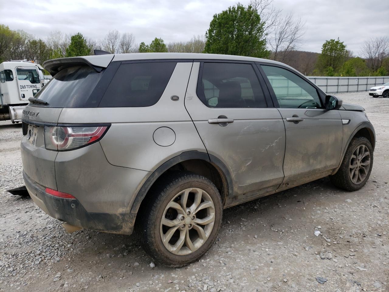 2017 LAND Discovery VIN SALCR2BG7HH665976 photo 3