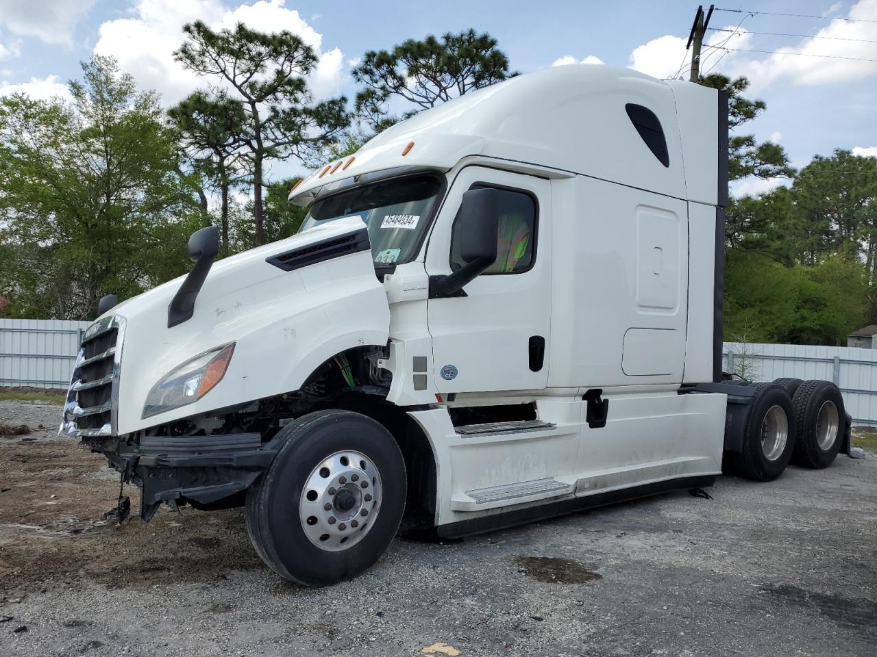 2020 FREIGHTLINER All other VIN 3AKJHHDR5LSLN0910 photo 2