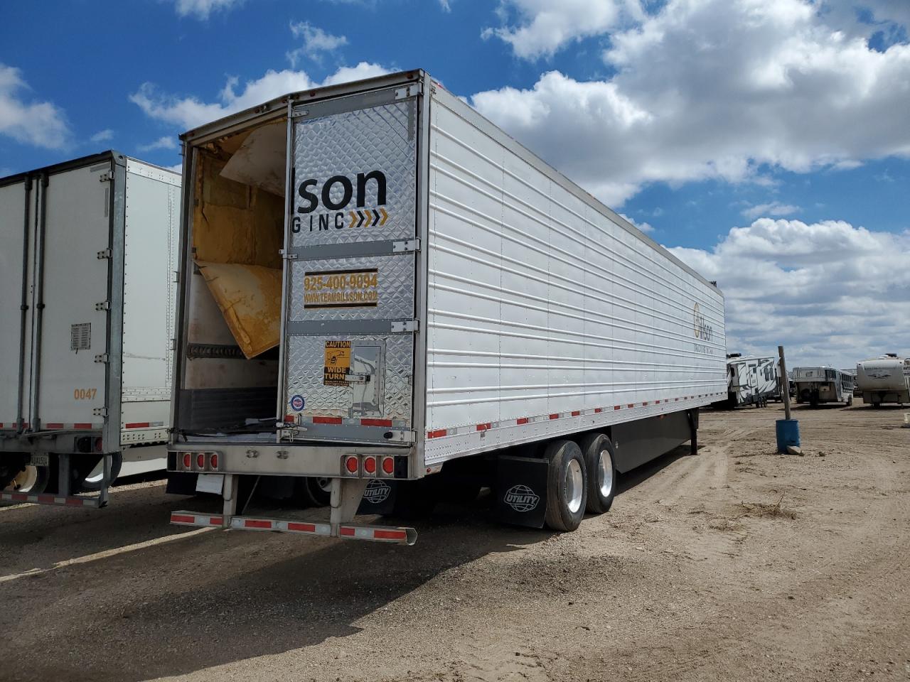 2022 UTILITY REEFER VIN 1UYVS2530N2542307 photo 4