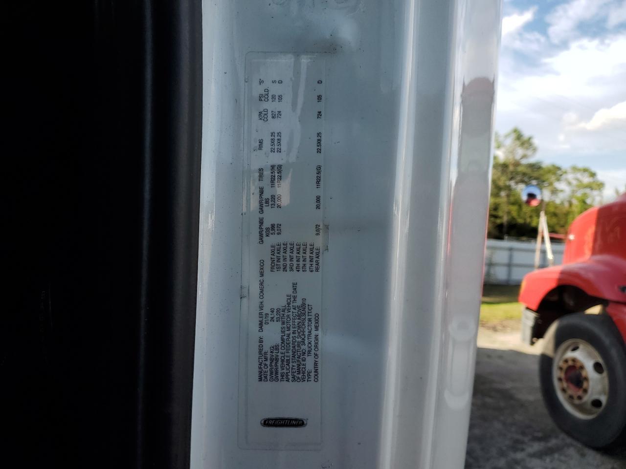 2020 FREIGHTLINER All other VIN 3AKJHHDR5LSLN0910 photo 10