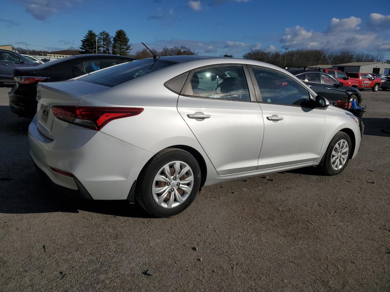 2018 HYUNDAI Accent VIN 3KPC24A37JE033173 photo 3