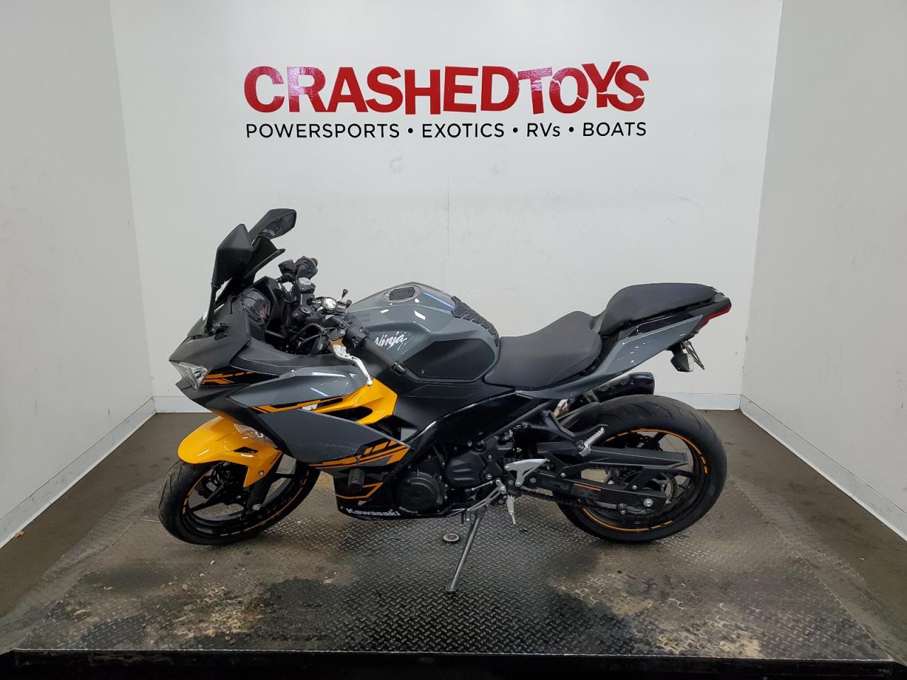 2018 KAWASAKI EX400 VIN JKAEXKG13JDA02408 photo 3