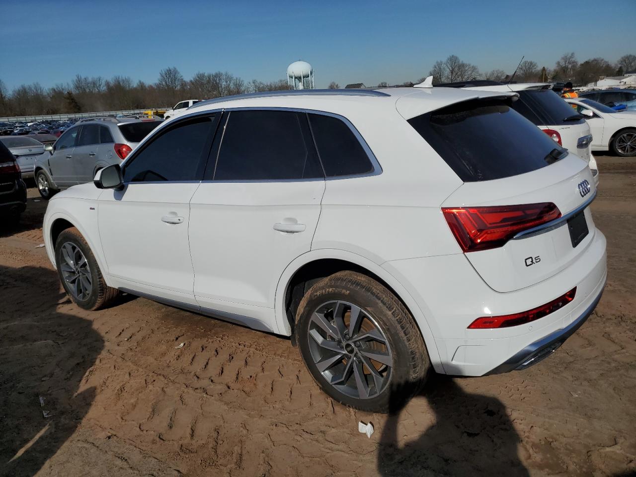 2022 AUDI Q5 VIN WA1EAAFY7N2197468 photo 2