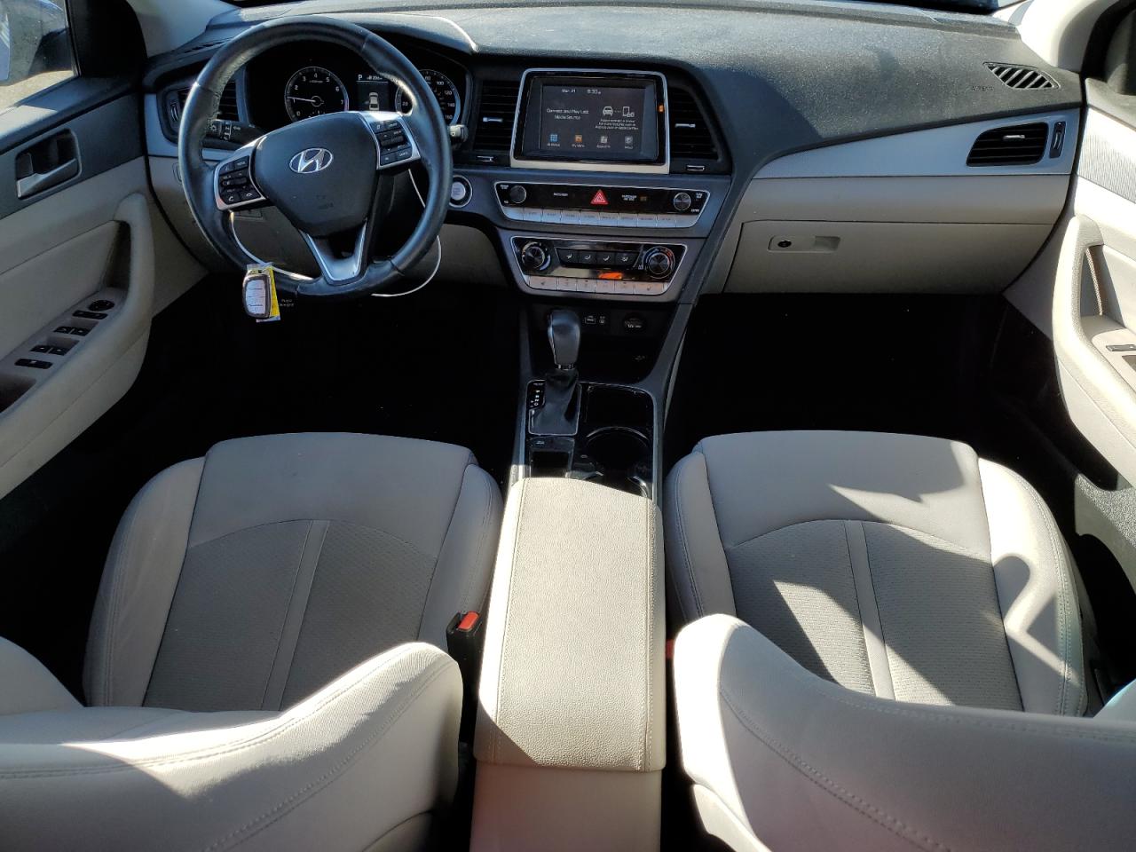 2018 HYUNDAI Sonata VIN 5NPE34AF8JH665109 photo 8
