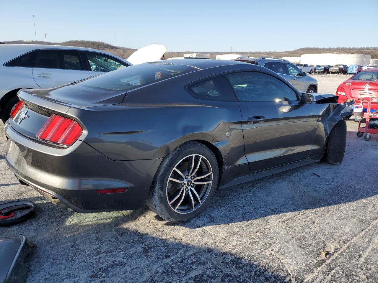 2016 Ford All models VIN 1FA6P8AM4G5211257 photo 3