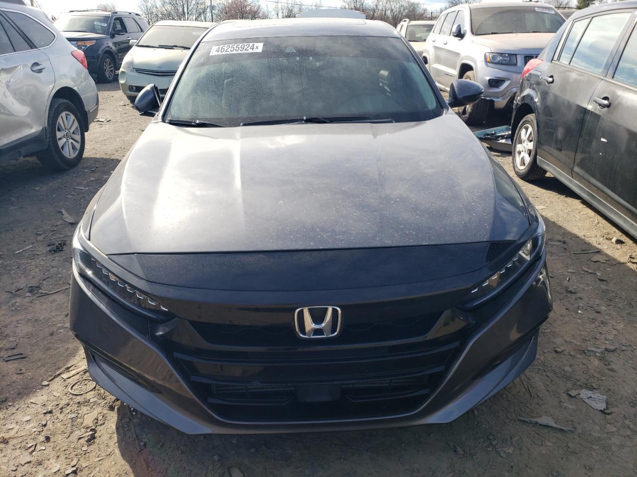 2018 Honda Accord VIN 1HGCV2F96JA013865 photo 5