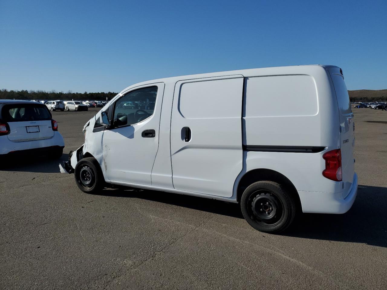 2018 Nissan Nv VIN 3N6CM0KN8JK700415 photo 2
