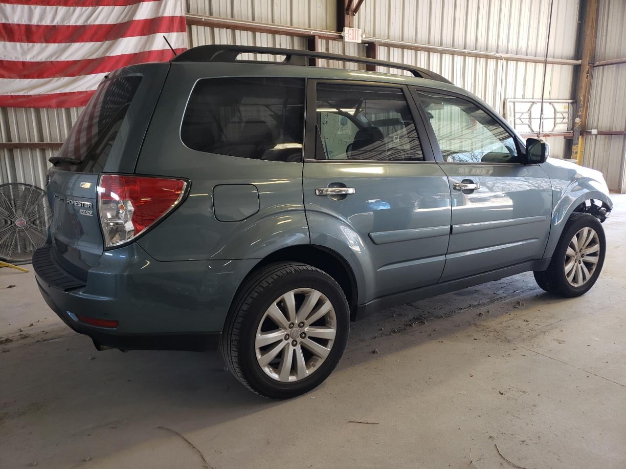2013 SUBARU Forester VIN JF2SHAEC4DH416166 photo 3