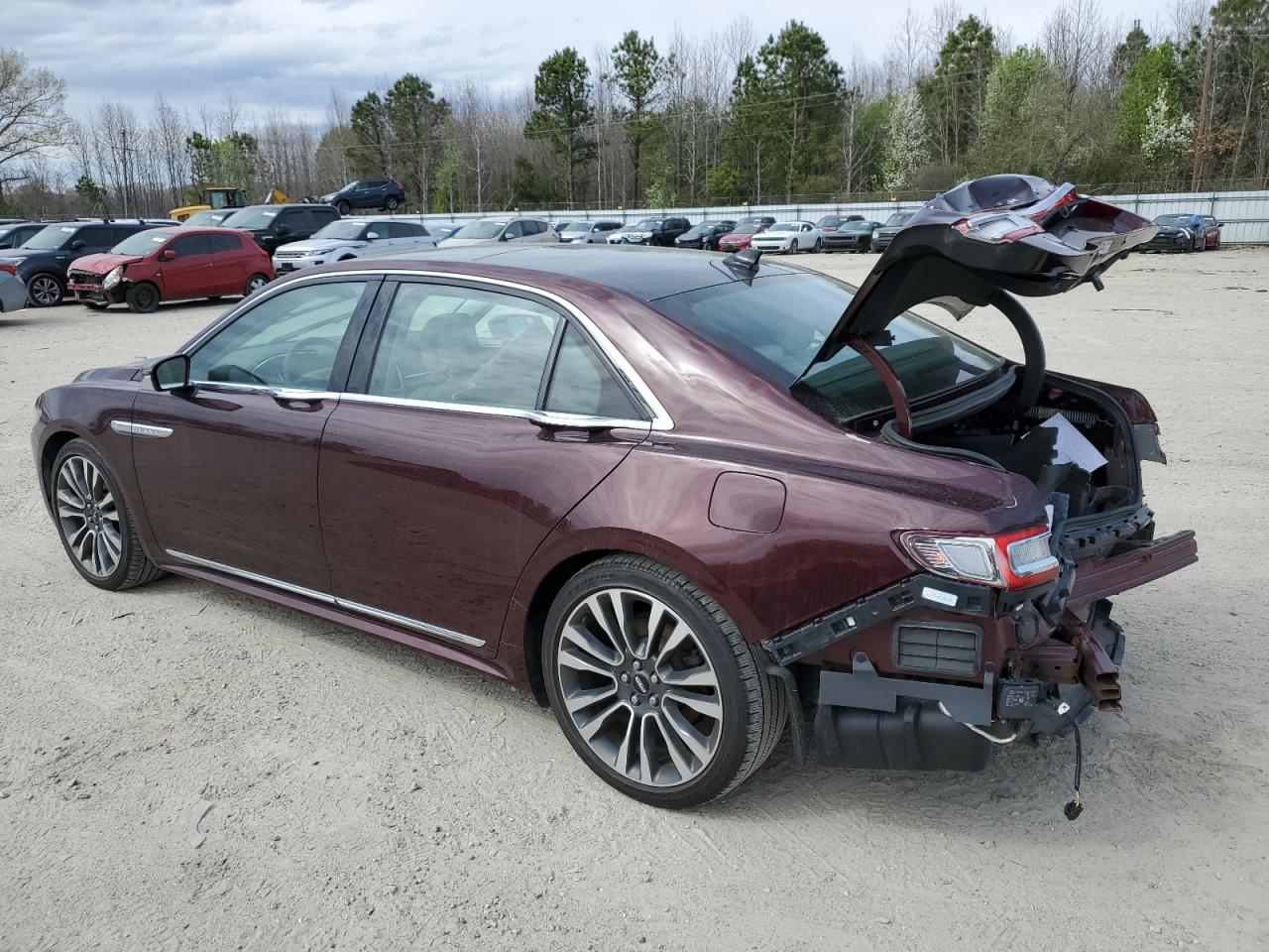 2018 Lincoln Continentl VIN 1LN6L9TK4J5616397 photo 2
