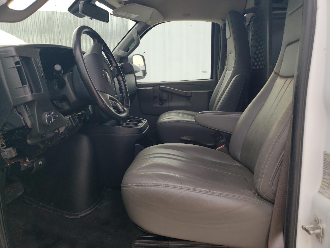 2019 CHEVROLET Express 2500 VIN 1GCWGAFP2K1275088 photo 7