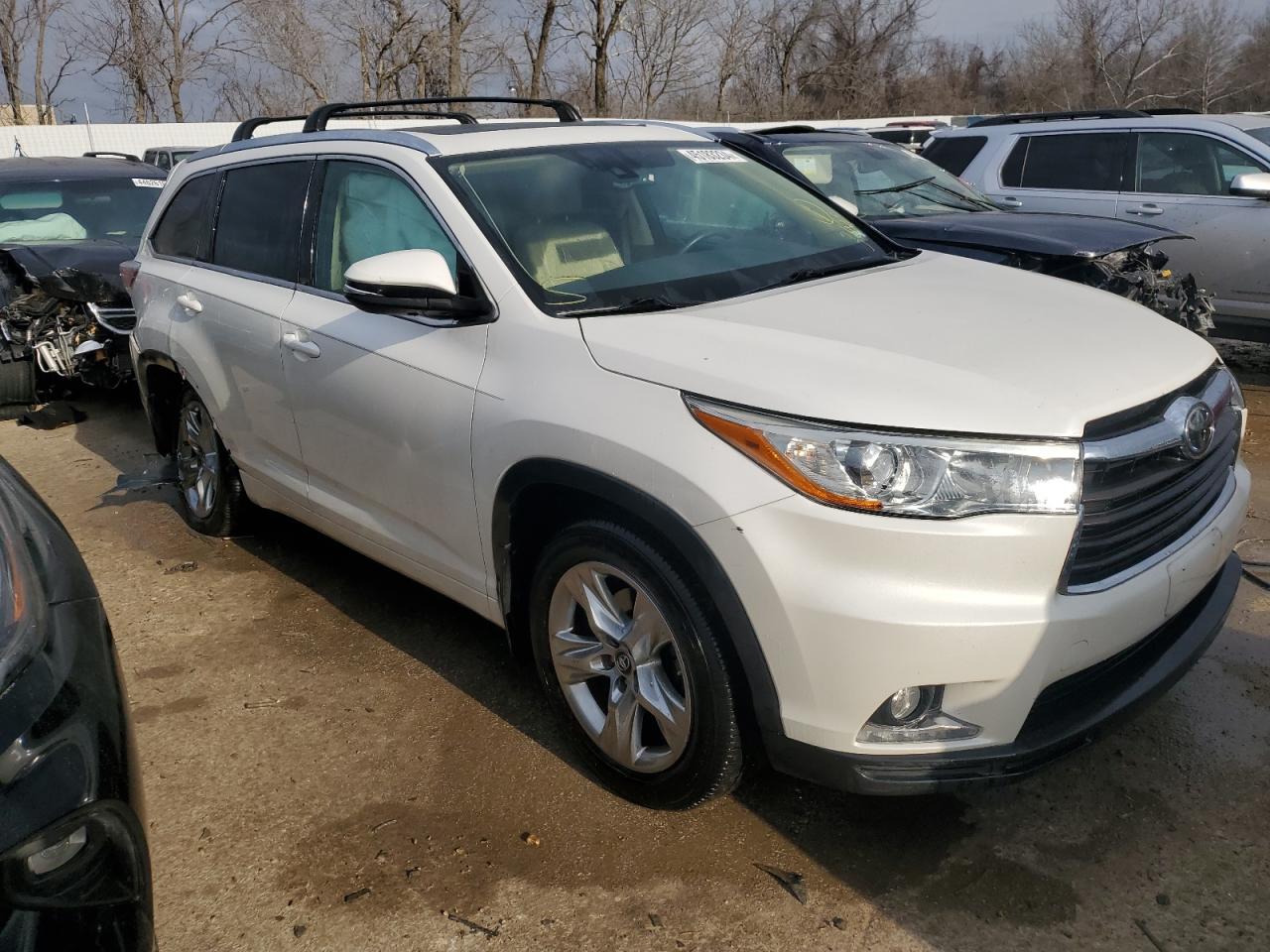 2016 TOYOTA Highlander VIN 5TDDKRFH1GS282668 photo 4