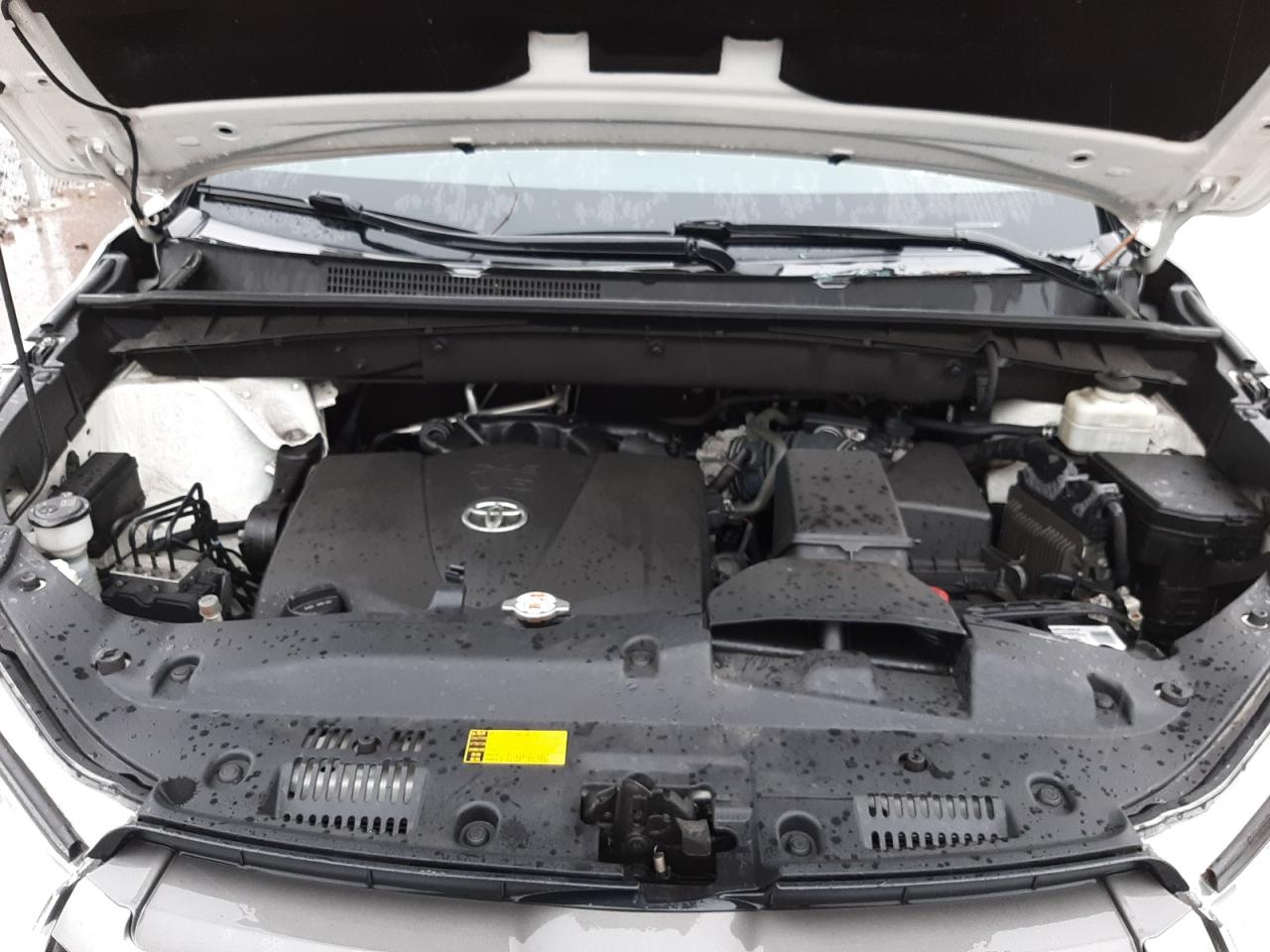 2018 Toyota Highlander VIN 5TDJZRFHXJS908336 photo 11