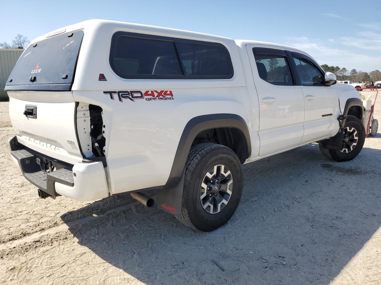 2020 TOYOTA Tacoma VIN 3TMCZ5ANXLM341093 photo 3