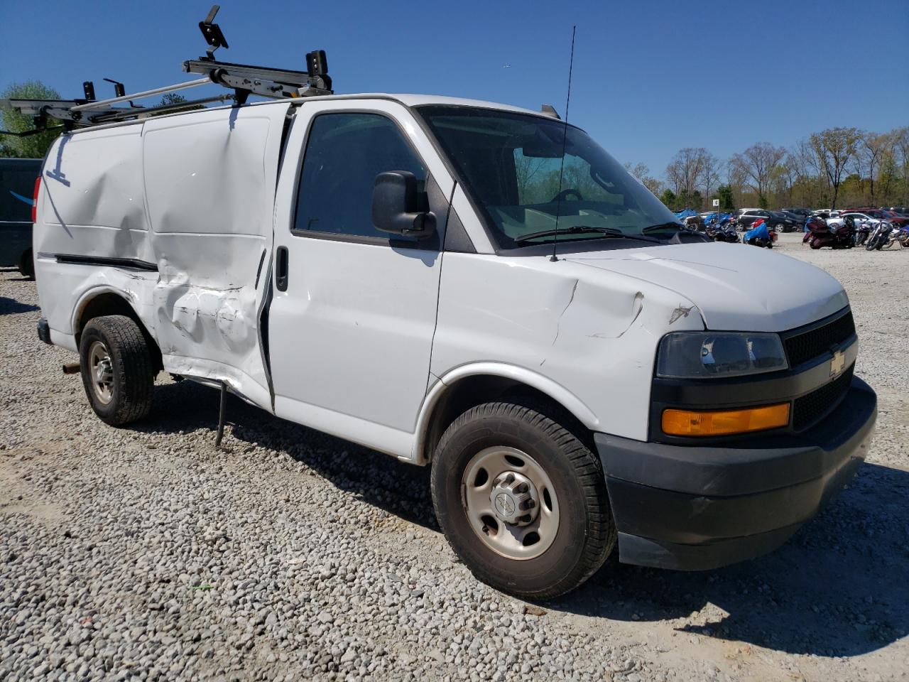 2019 CHEVROLET Express 2500 VIN 1GCWGAFP2K1275088 photo 4