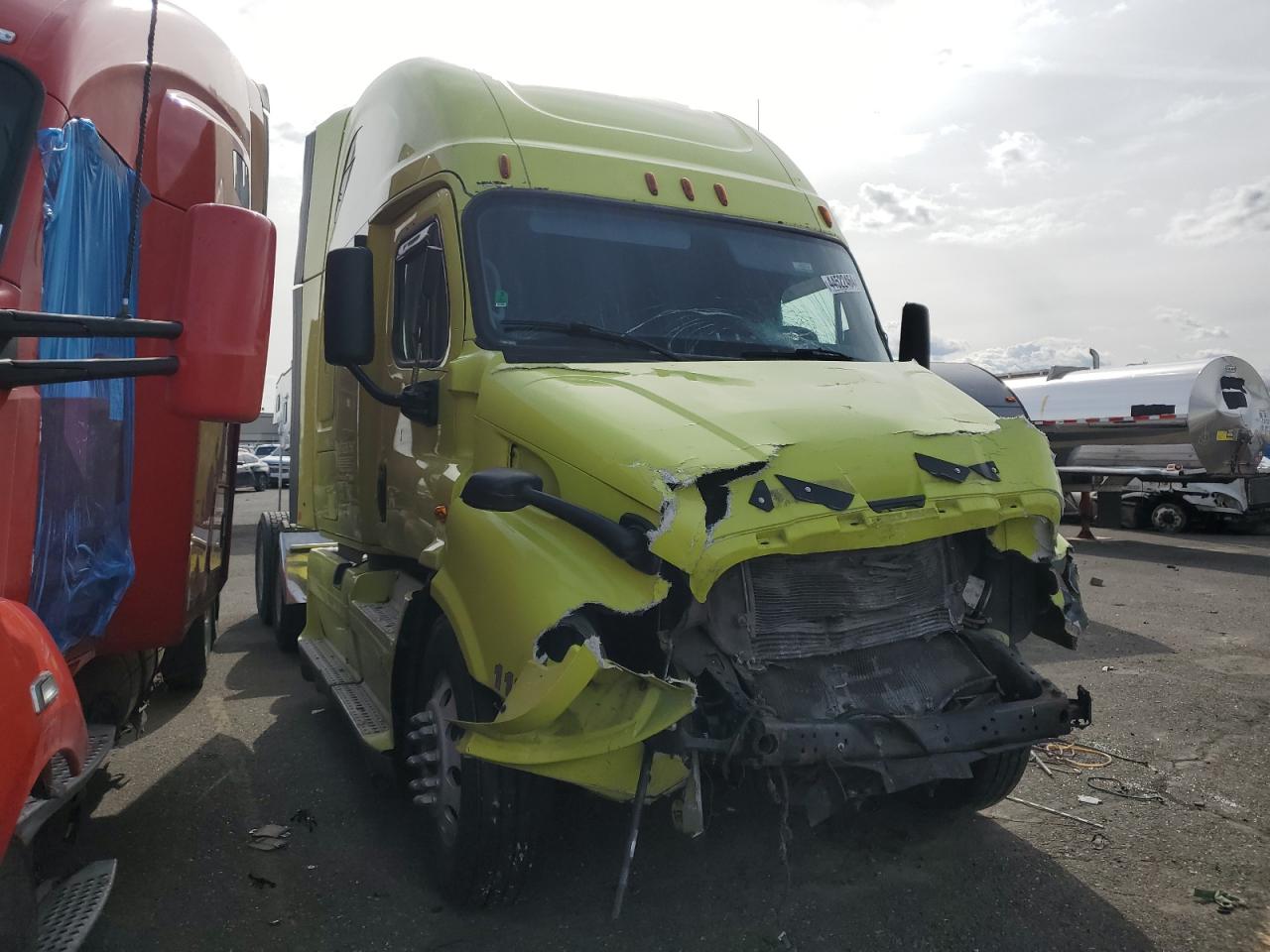 2013 FREIGHTLINER All other VIN 1FUJGHDV1DSBW0107 photo 1