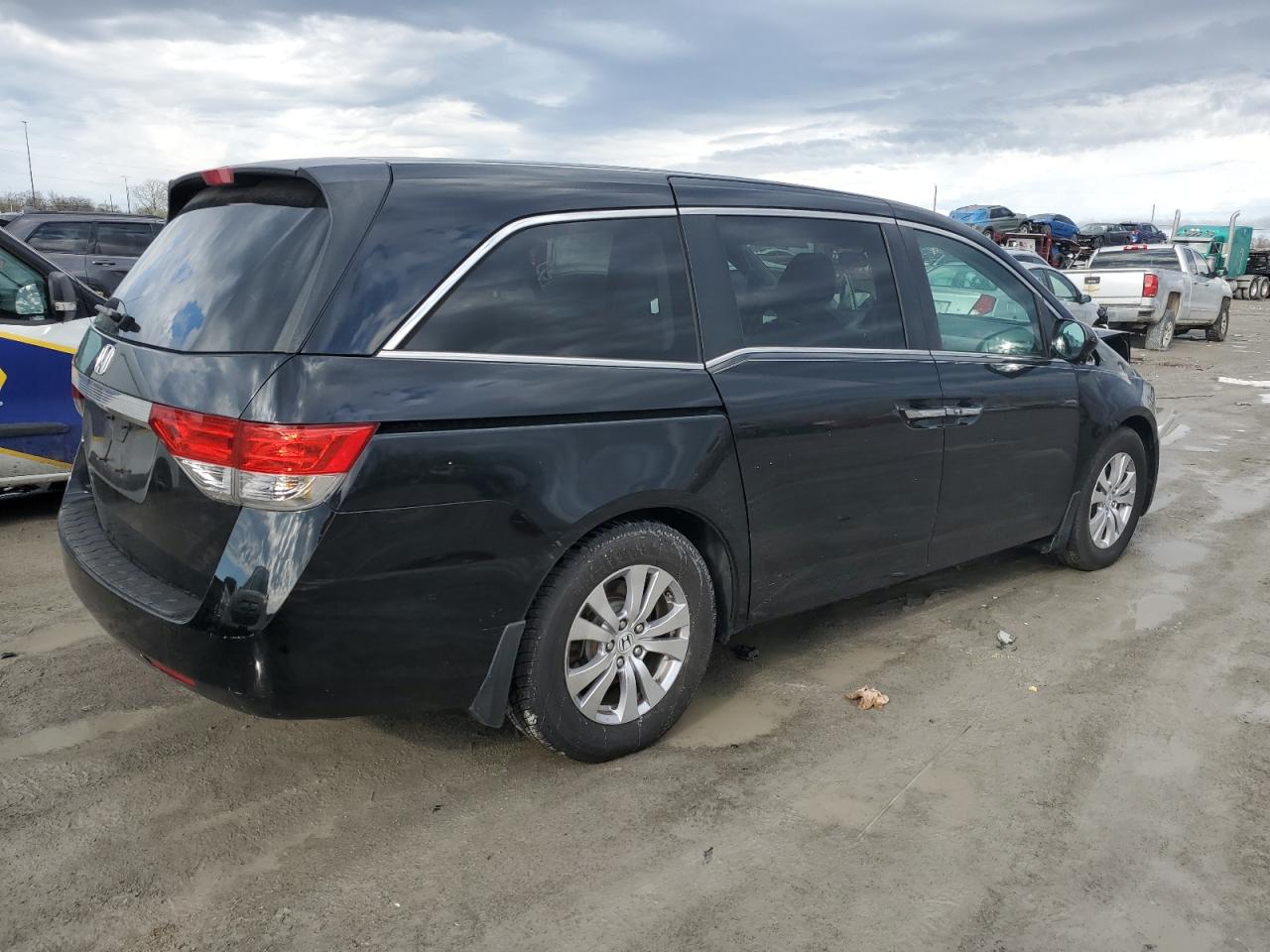 2015 HONDA Odyssey VIN 5FNRL5H43FB001818 photo 3