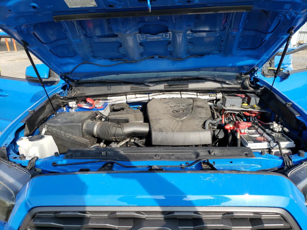 2020 TOYOTA Tacoma VIN 3TMCZ5AN6LM310164 photo 11