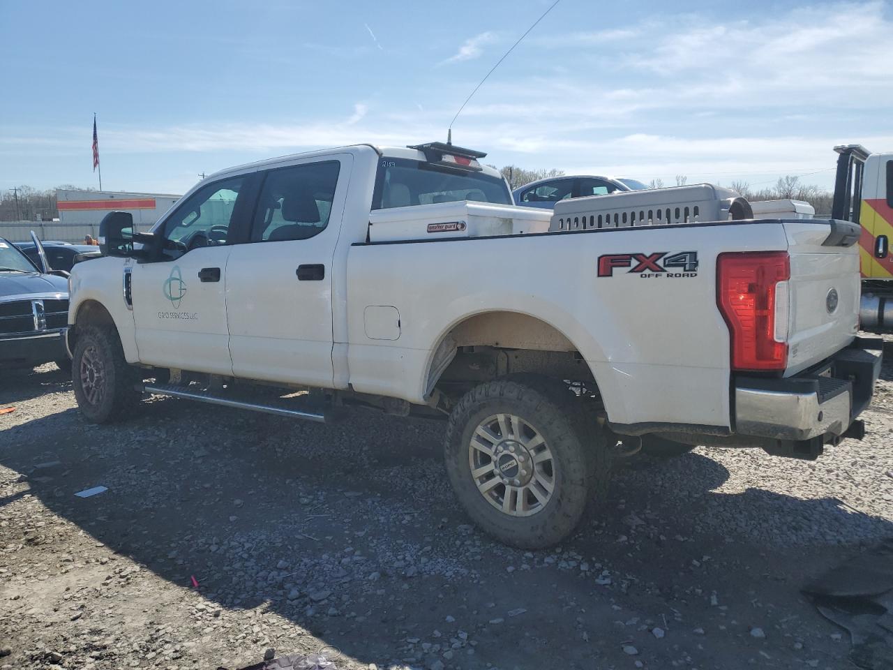 2017 Ford F250 VIN 1FT7W2B61HEC46600 photo 2
