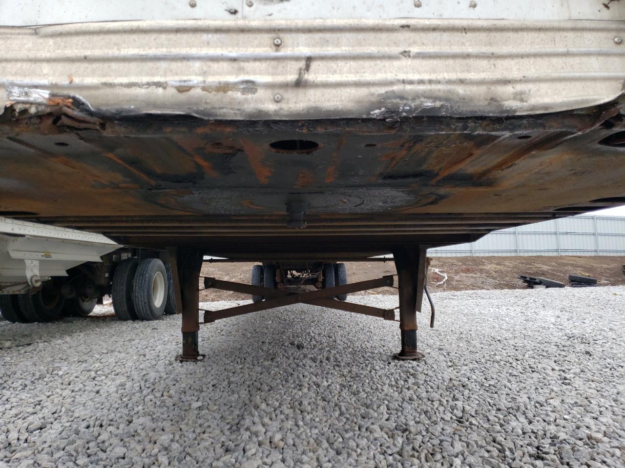 2012 UTILITY Trailer VIN 1UYVS2532CP351004 photo 8