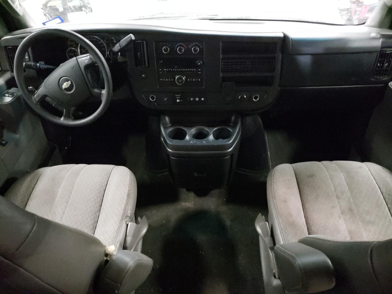 2016 CHEVROLET Express 2500 VIN 1GAZGPFG1G1296675 photo 8