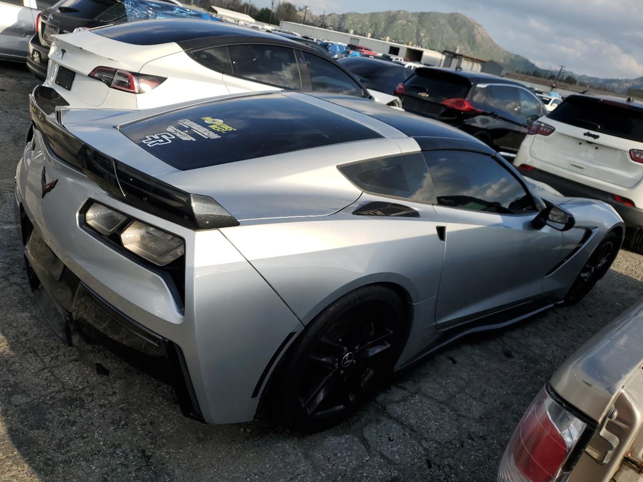 2015 CHEVROLET Corvette VIN 1G1YM2D78F5111779 photo 3