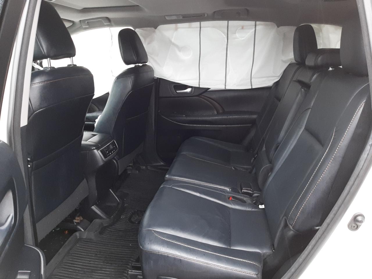 2018 Toyota Highlander VIN 5TDJZRFHXJS908336 photo 10
