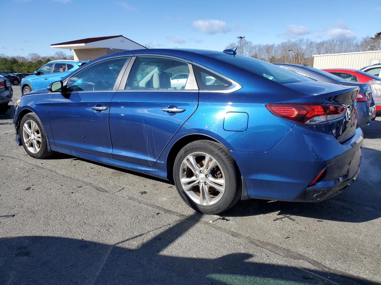 2018 HYUNDAI Sonata VIN 5NPE34AF8JH665109 photo 2