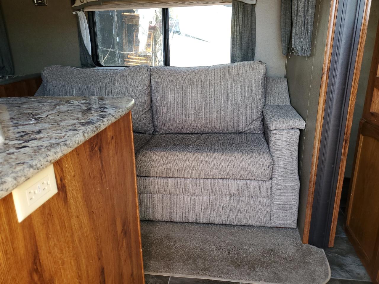 2014 Keystone Hideout VIN 4YDT26B22EN203441 photo 9