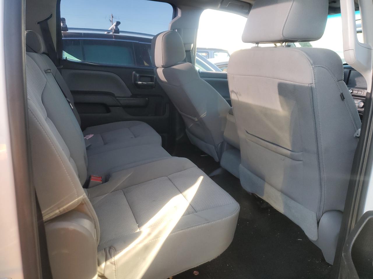 2018 Chevrolet All models VIN 1GCUKNEC7JF208824 photo 10