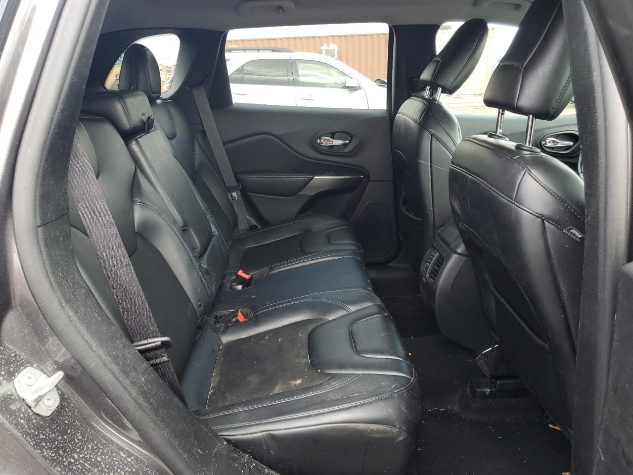 2019 Jeep Grand cher VIN 1C4PJLLB2KD420025 photo 10
