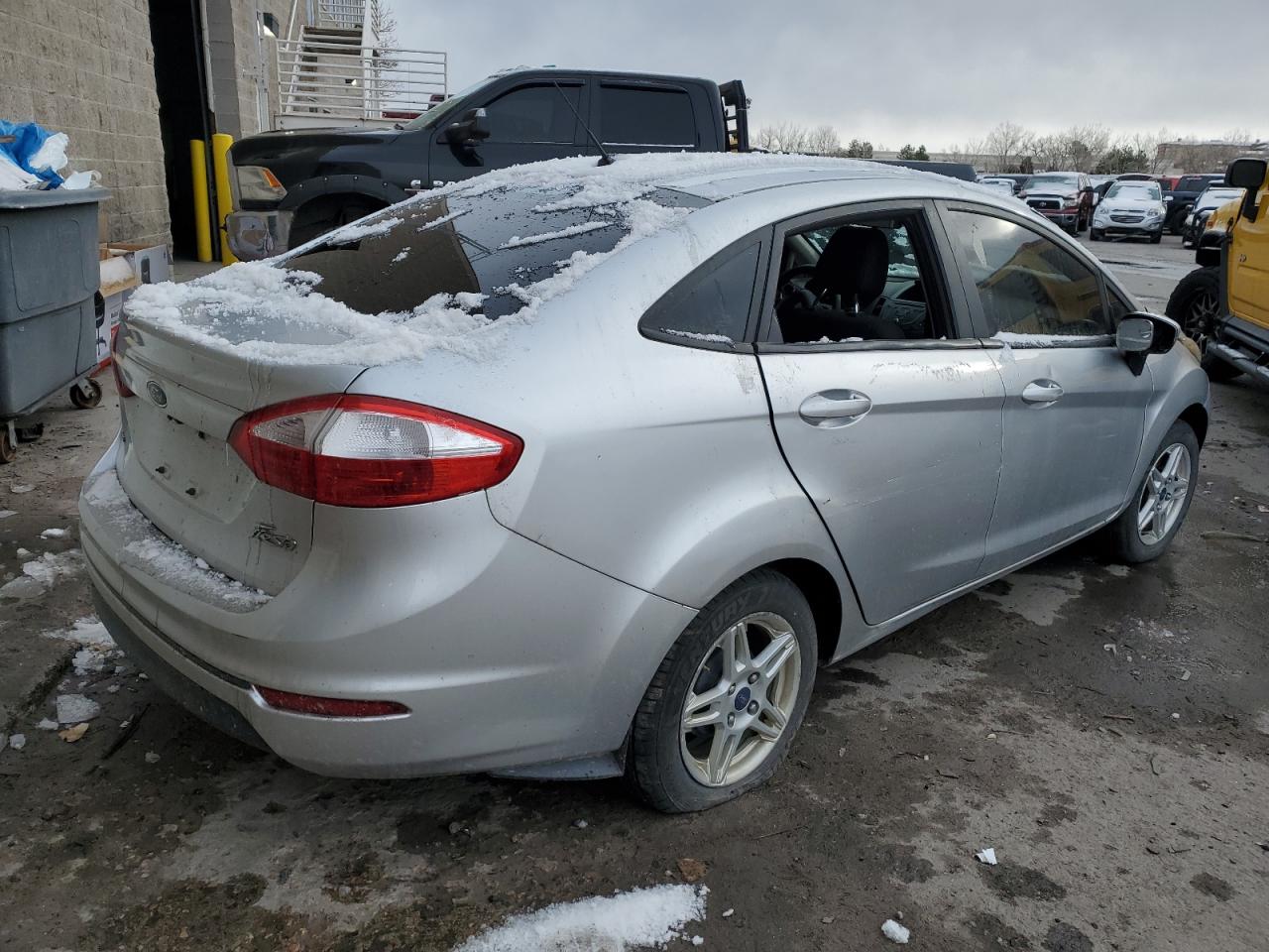 2018 Ford Fiesta VIN 3FADP4BJ1JM110697 photo 3