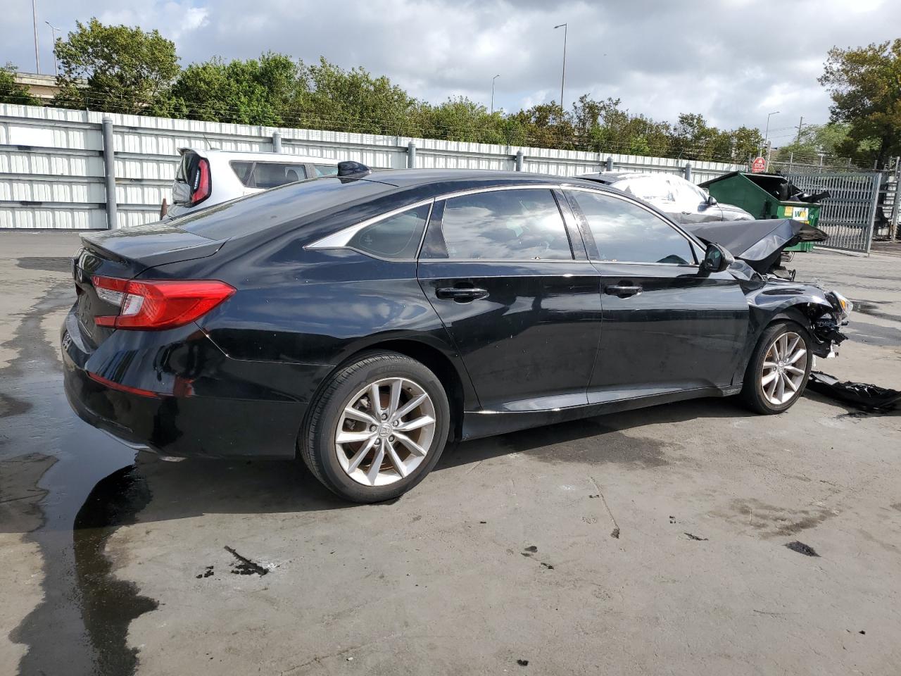 2022 Honda Accord VIN 1HGCV1F16NA043314 photo 3