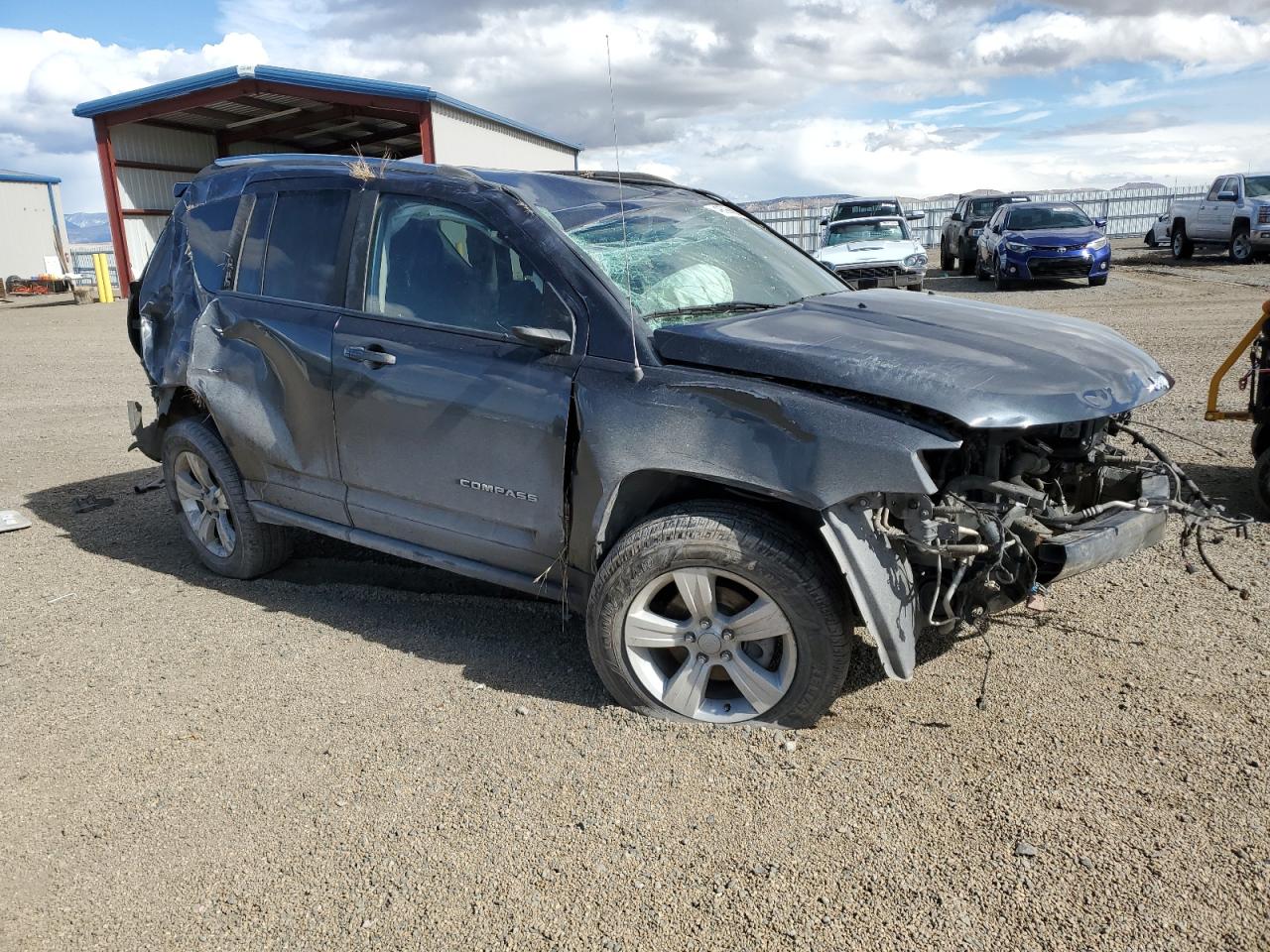 2014 Jeep Compass VIN 1C4NJDBB5ED816131 photo 4