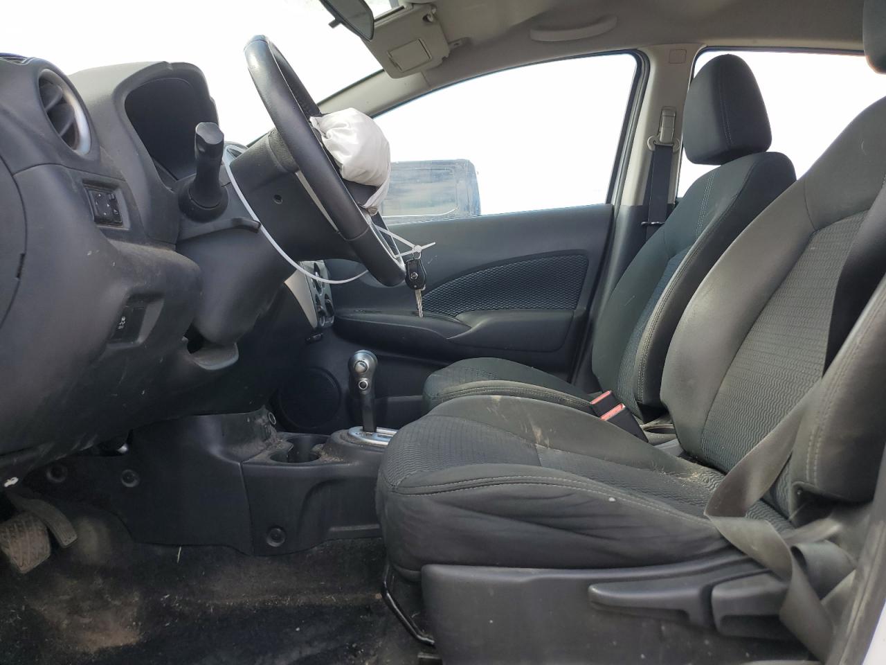 2019 NISSAN Versa note VIN 3N1CE2CP9KL363120 photo 7