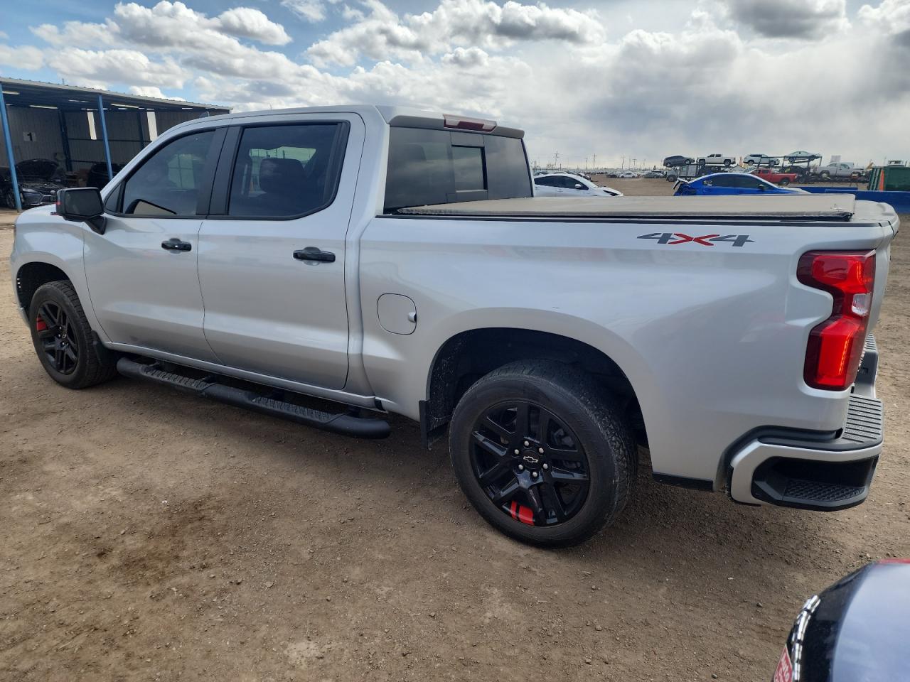 2022 Chevrolet All models VIN 1GCUDEED3NZ553954 photo 2