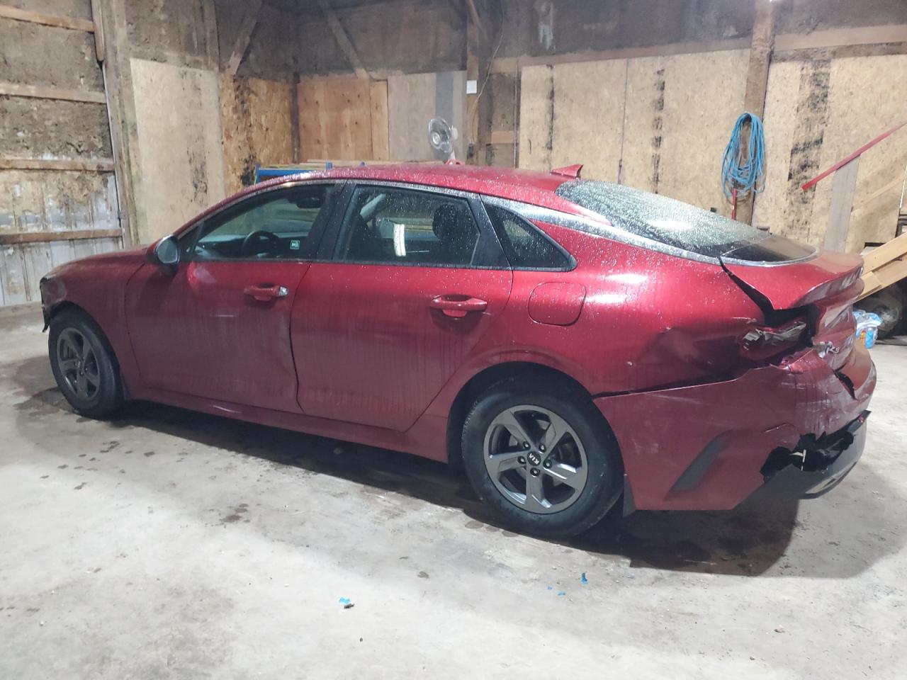 2021 Kia K5 VIN 5XXG24J22MG081961 photo 2