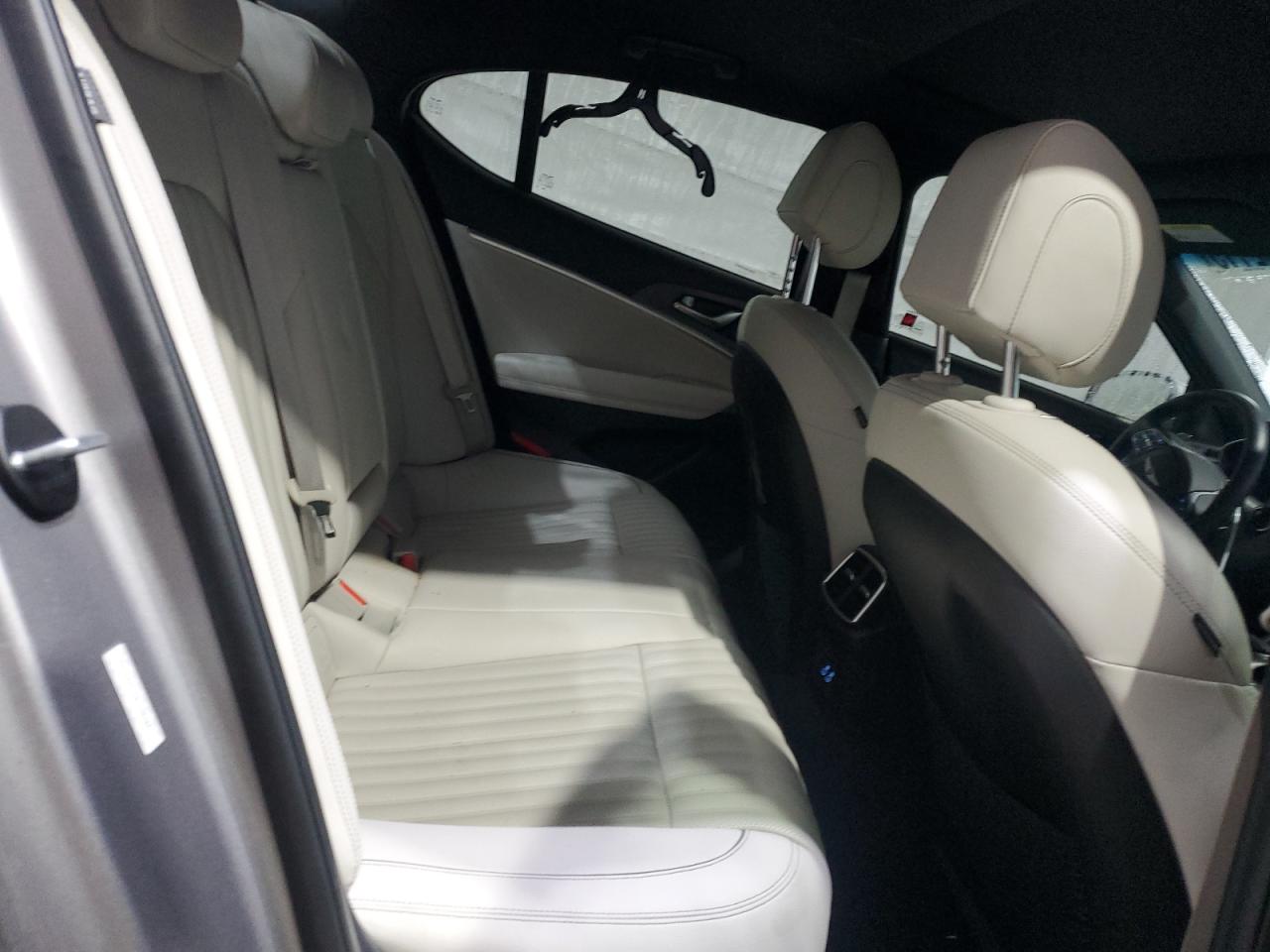 2024 Genesis G70 base VIN KMTG34SC4RU138300 photo 10