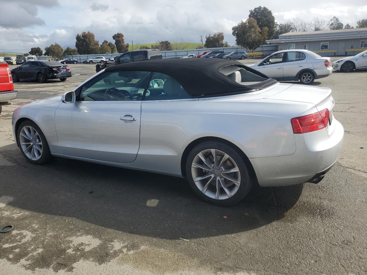 2014 Audi A5 VIN WAULFAFH1EN003625 photo 2