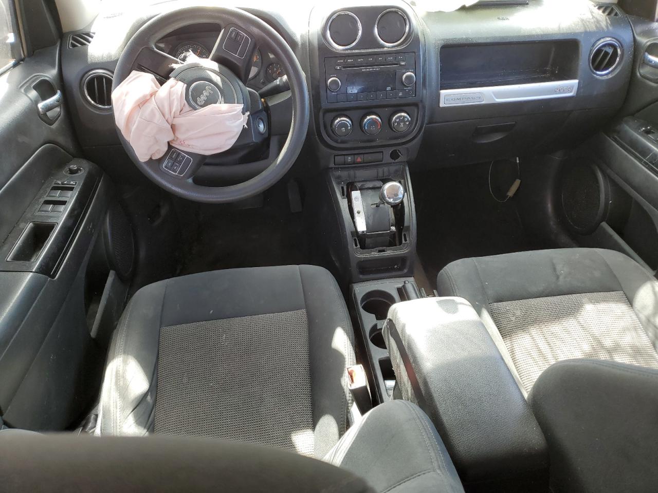 2014 Jeep Compass VIN 1C4NJDBB5ED816131 photo 8